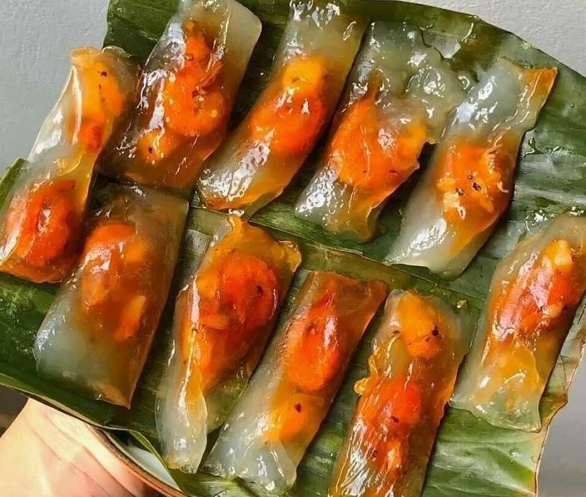 Chùa Một Cột - di tích lịch sử gần chợ Mơ