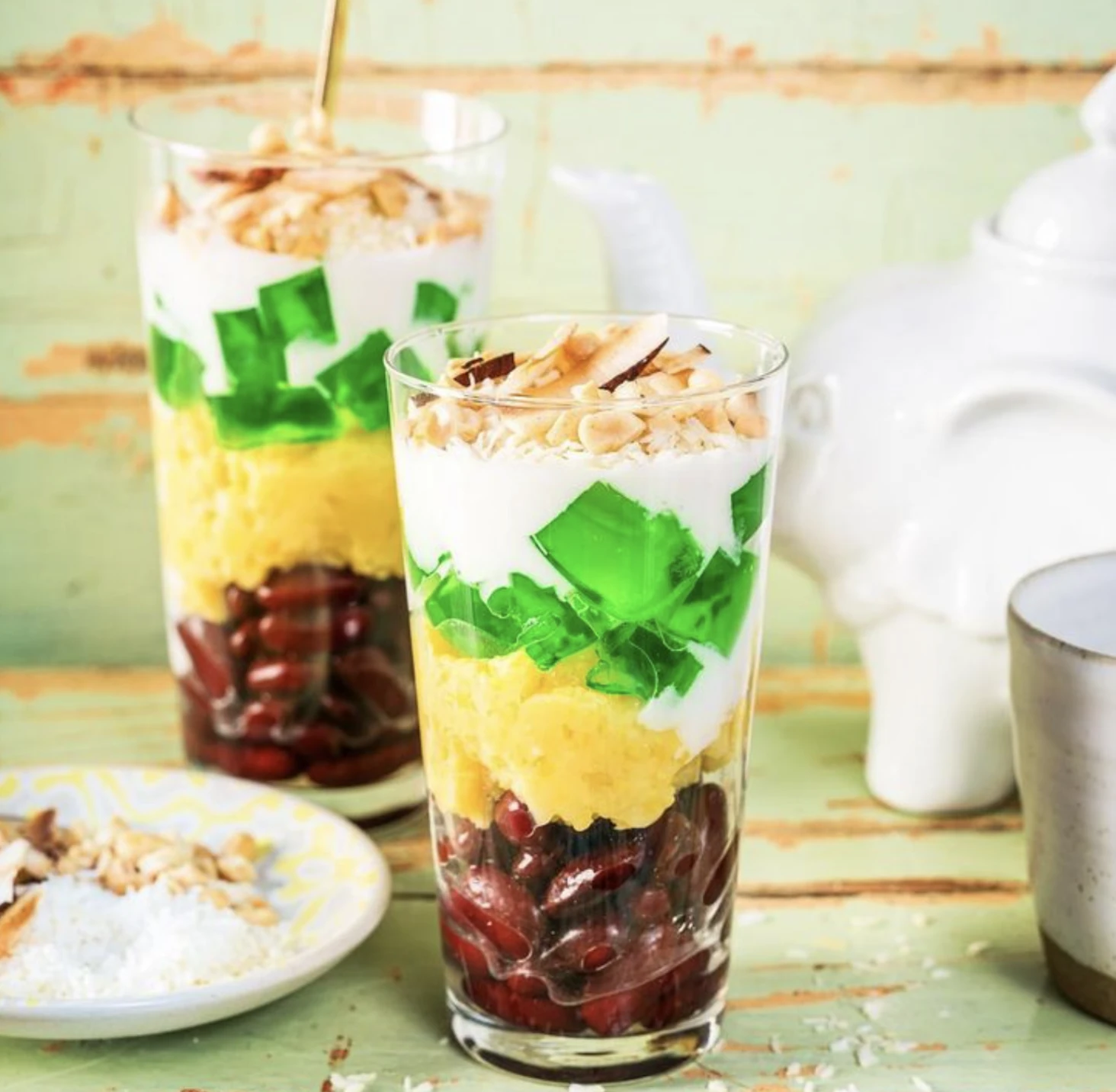 Chè ba màu chợ bàn cờ