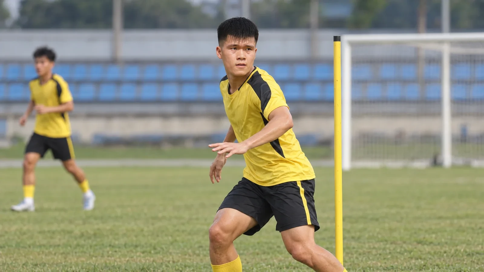 Ảnh minh họa Lục Xuân Hưng tập xoay người phục hồi vị trí tại Thanh Hóa